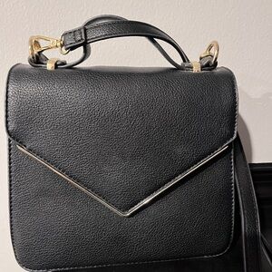 Black handbag #handbag